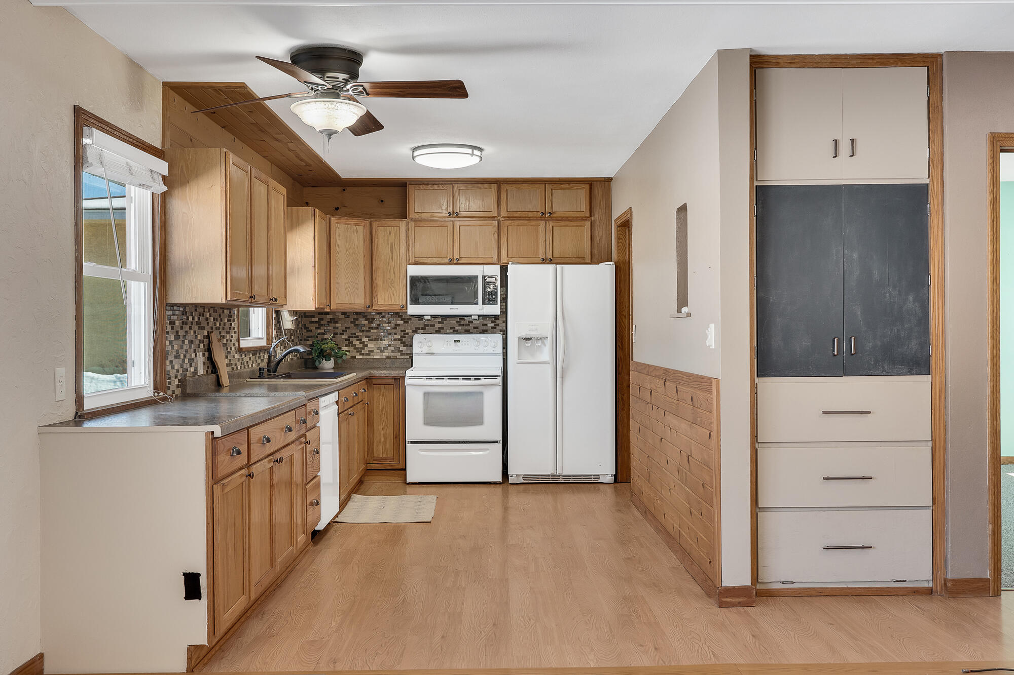 1028 Main Street Onalaska, WI 54650 - Photo 6 of 28 06_Kitchen & Hall