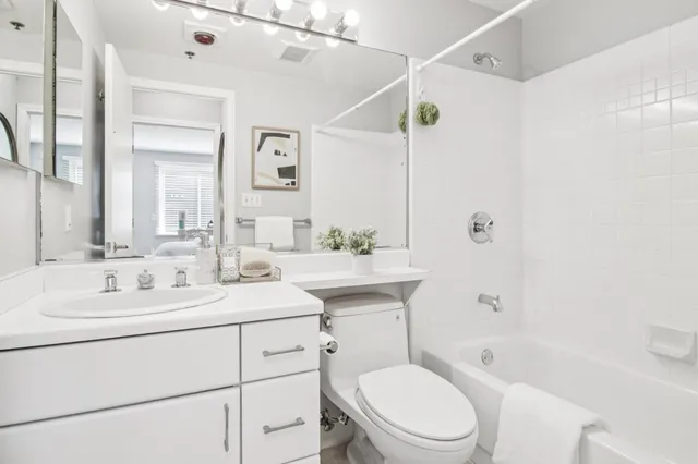 $595,000 | 240 Lombard Street, Unit 727, San Francisco, CA 94111