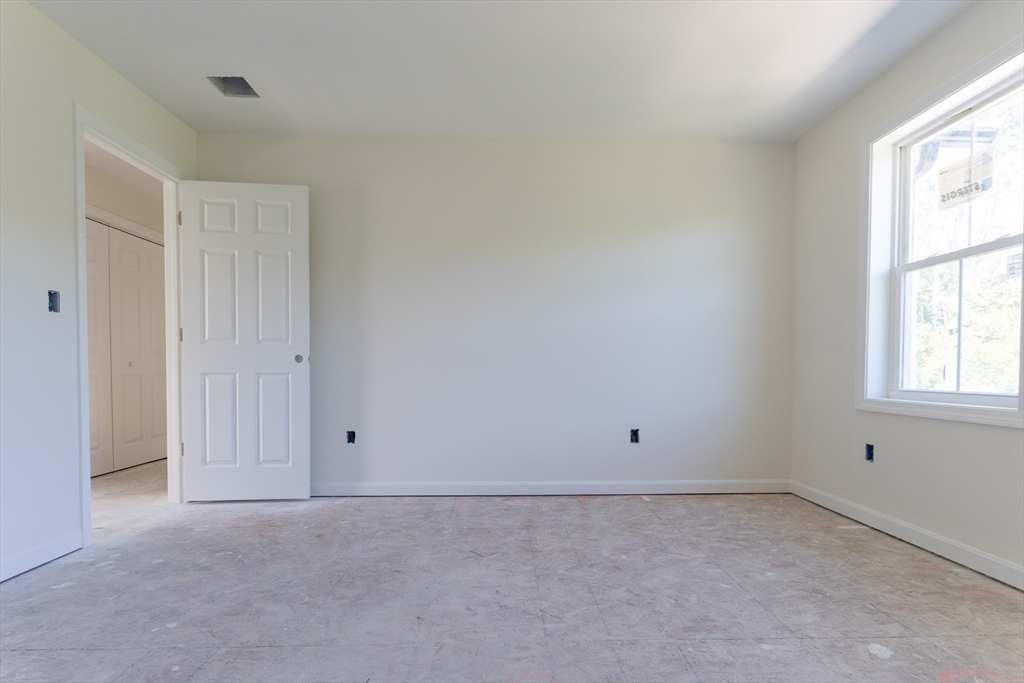 38 Hemlock Street Douglas, MA 01516 - Photo 24 of 42