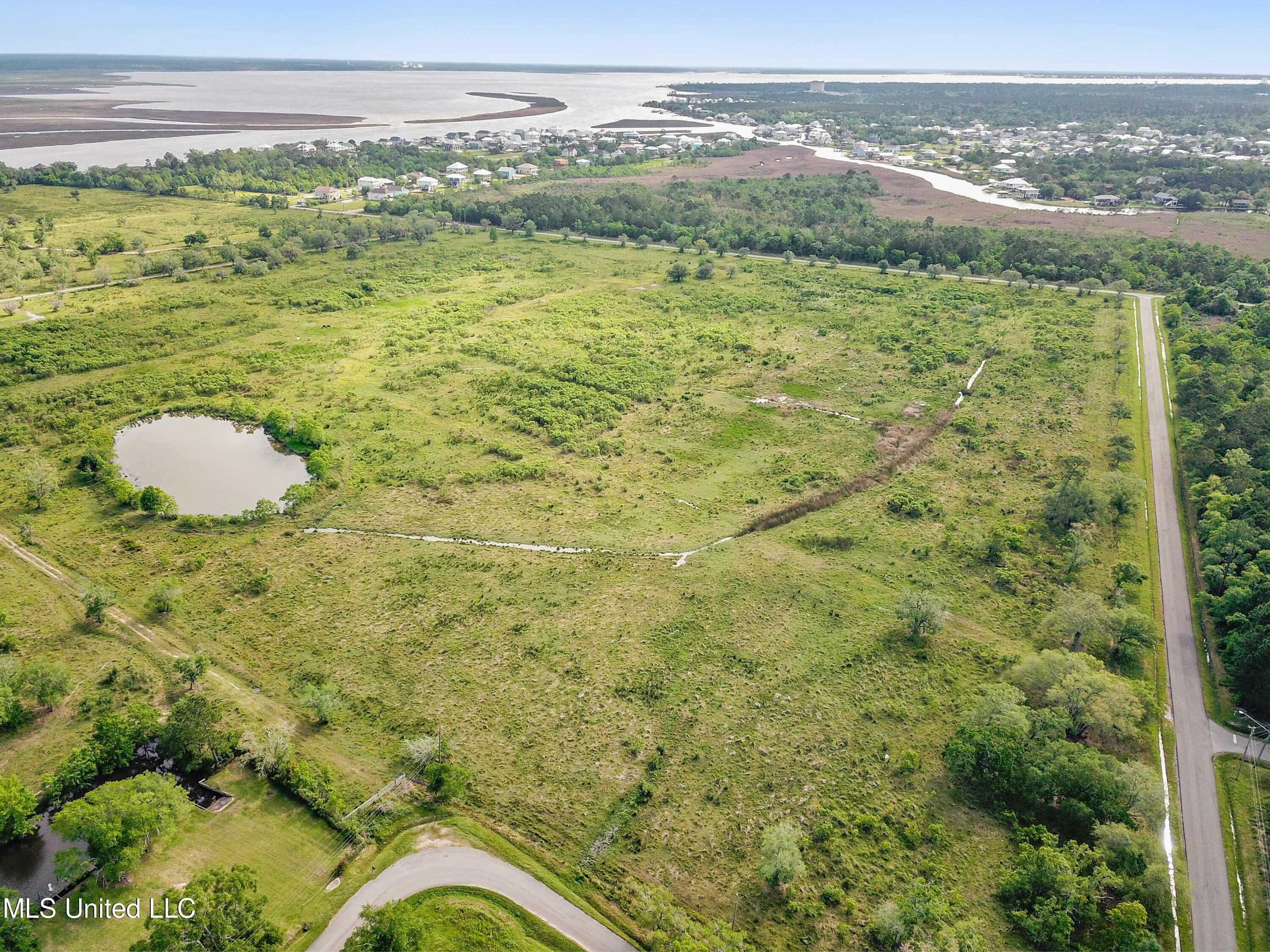 11191 Cazaubon Road Bay St. Louis, MS 39520 - Photo 14 of 23 013