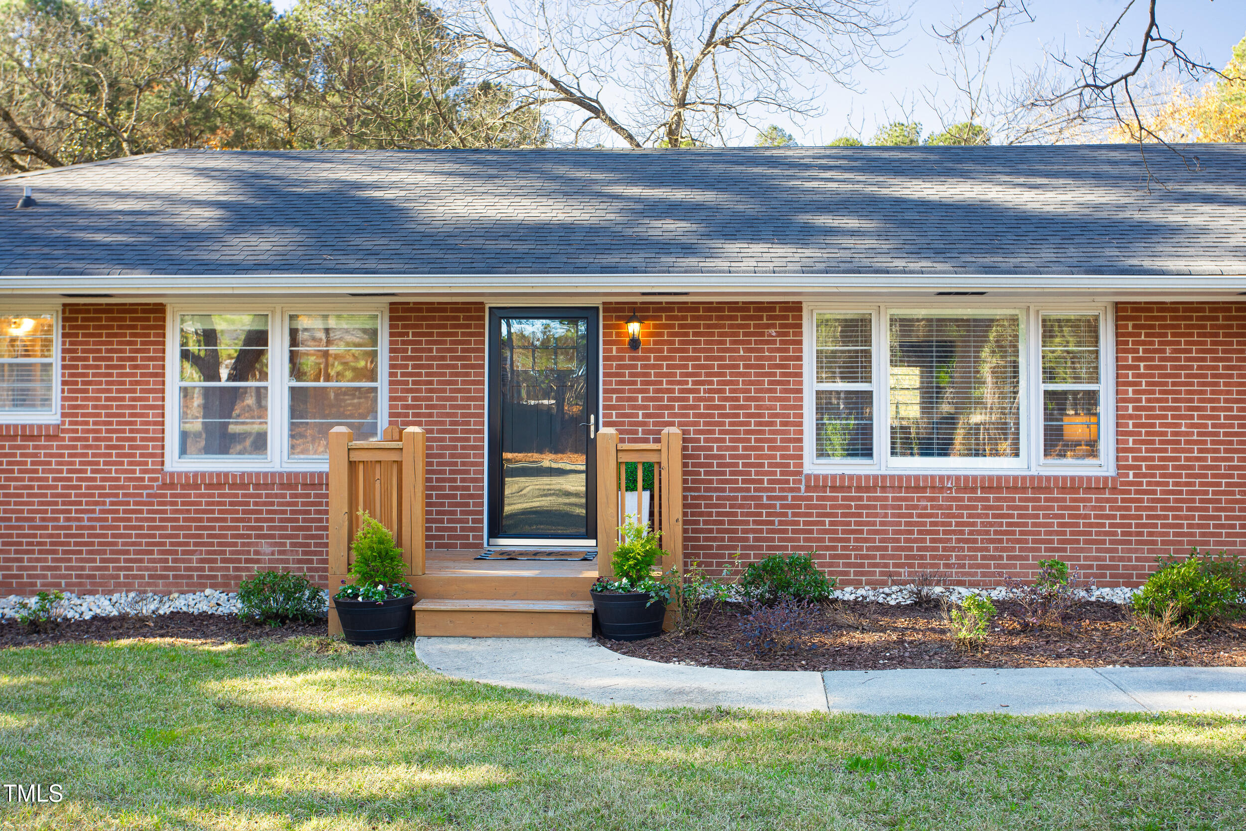 6506 Garrett Road Durham, NC 27707 - Photo 4 of 59 6506_Garrett_MLS_37