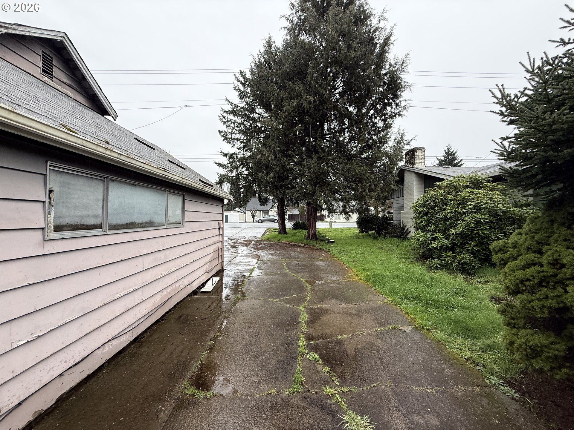 3945 Southwest 185th Avenue Beaverton, OR 97078 - Photo 22 of 26 a view of a backyard with sitting area