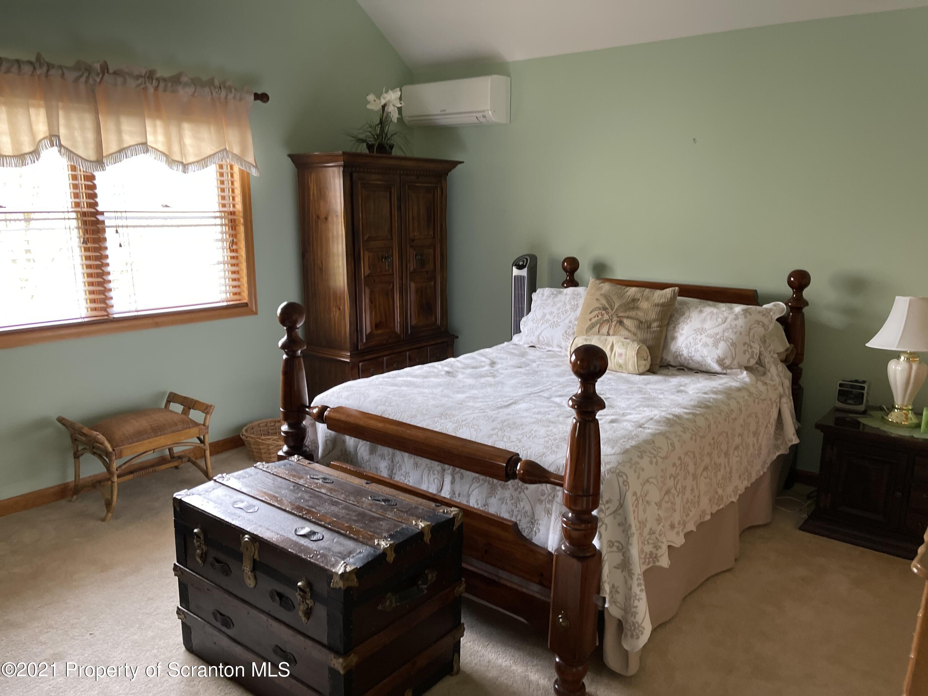 117 Hilltop Road Waverly, PA 18471 - Photo 2 of 14 Gallery Image 2