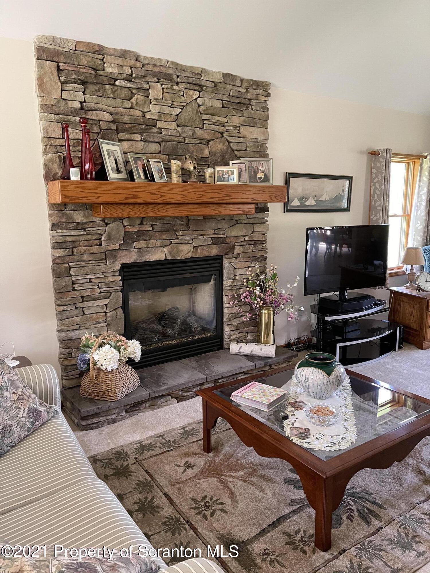 117 Hilltop Road Waverly, PA 18471 - Photo 7 of 14 Gallery Image 7