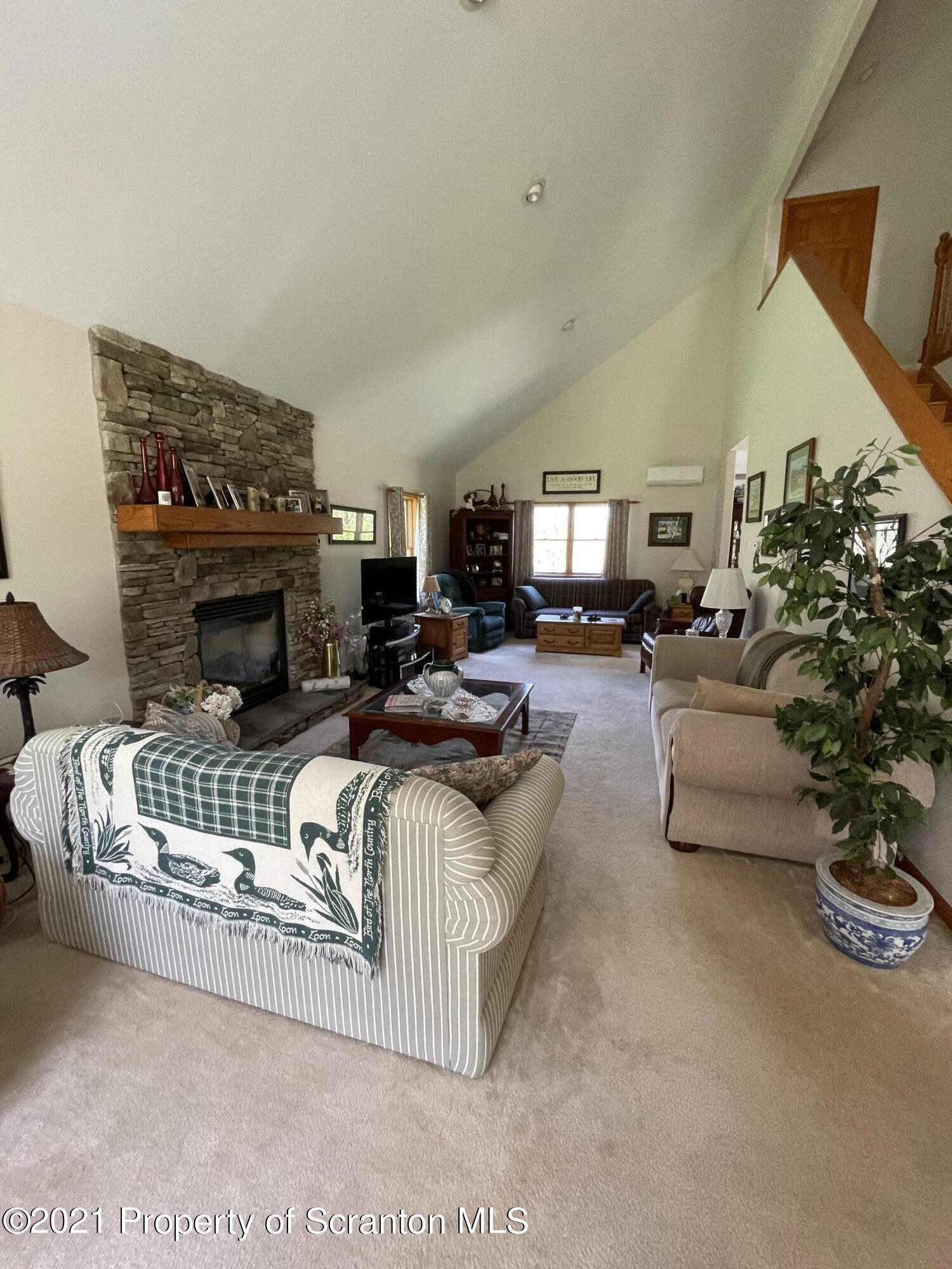 117 Hilltop Road Waverly, PA 18471 - Photo 9 of 14 Gallery Image 9