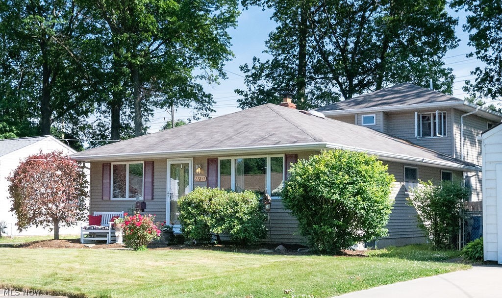 27835 Knickerbocker Road Bay Village, OH 44140 - Photo 1 of 35 Gallery Image 1