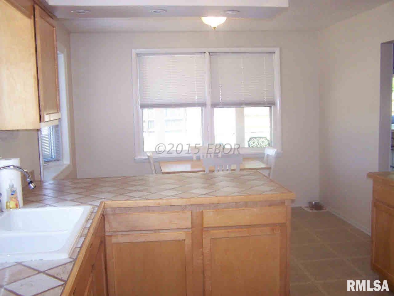3208 West Lakeview Road Marion, IL 62959 - Photo 8 of 17 Gallery Image 8