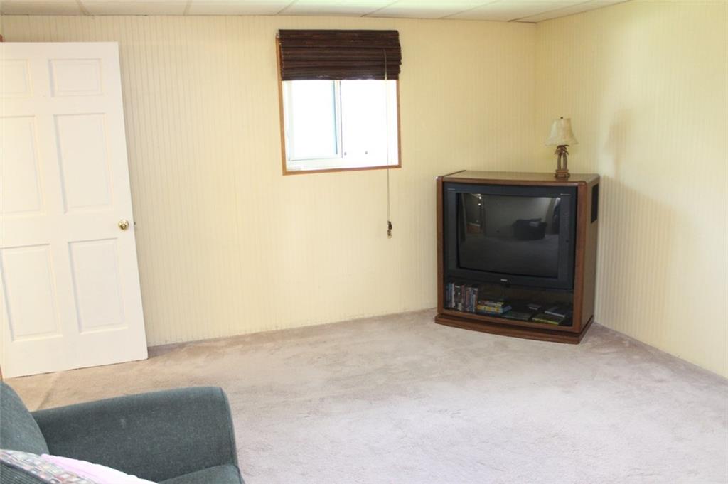 92 Darlington Road Beaver Falls, PA 15010 - Photo 17 of 25 Gallery Image 17