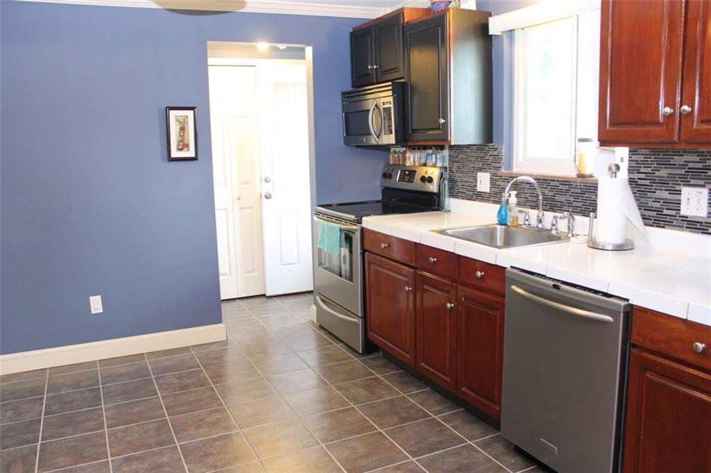 92 Darlington Road Beaver Falls, PA 15010 - Photo 8 of 25 Gallery Image 8