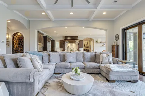 $3,350,000 | 11300 Eagles Glen Drive, Austin, TX 78732