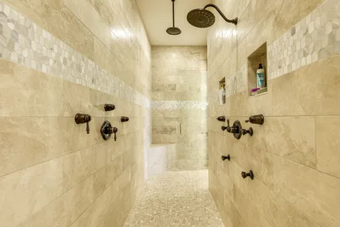 $3,350,000 | 11300 Eagles Glen Drive, Austin, TX 78732