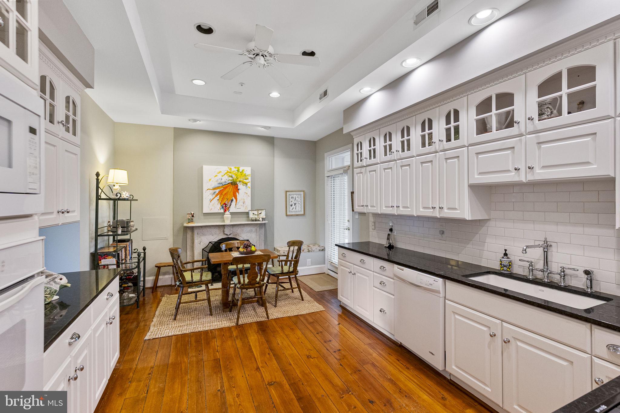 119 Record Street, Unit 1 Frederick, MD 21701 - Photo 18 of 72 large custom kitchen