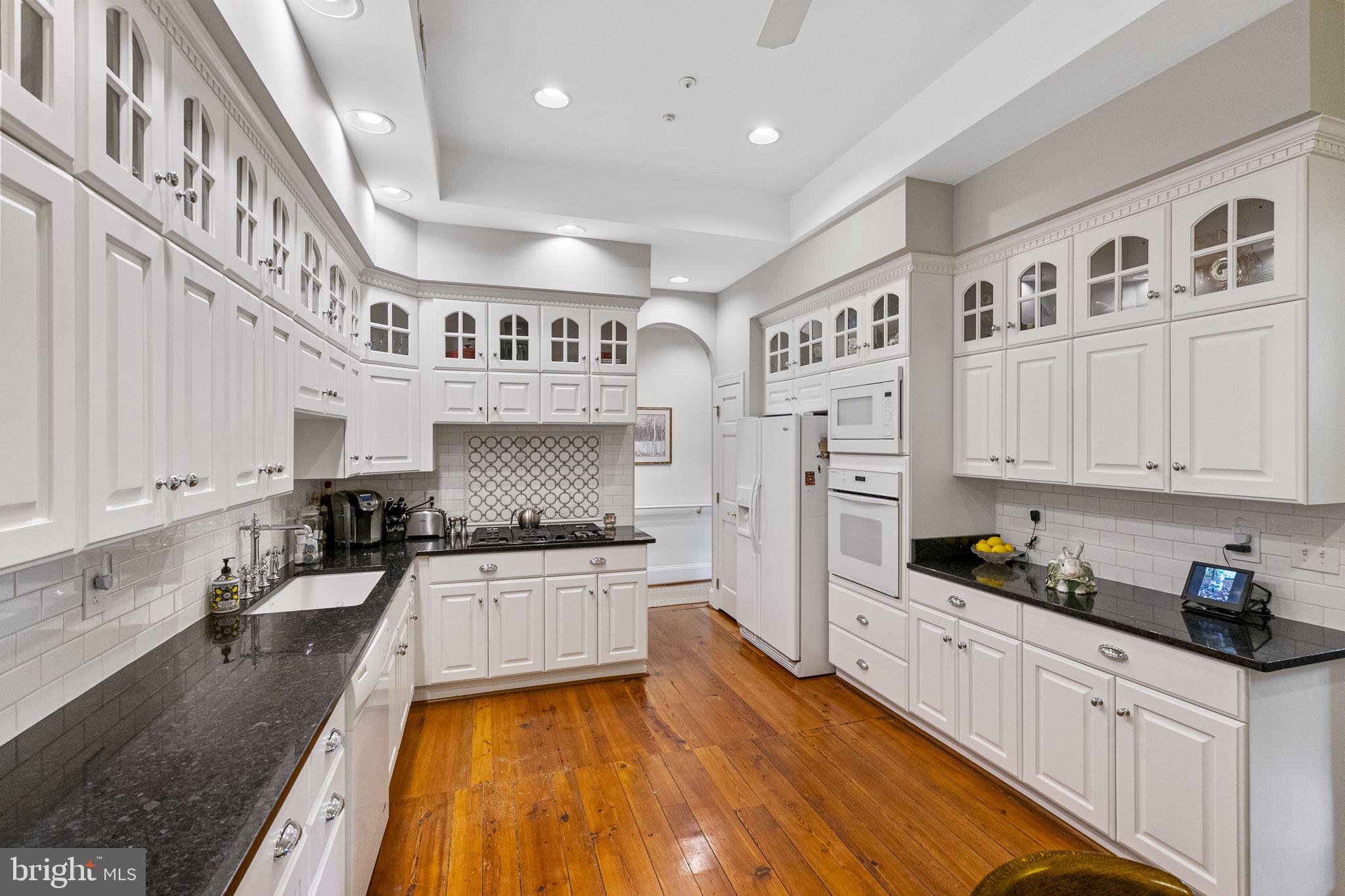119 Record Street, Unit 1 Frederick, MD 21701 - Photo 20 of 72 solid surface work space