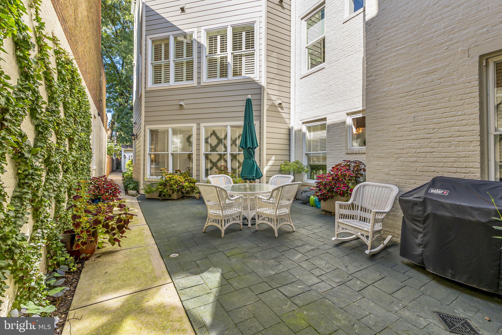 119 Record Street, Unit 1 Frederick, MD 21701 - Photo 59 of 72 dine al fresco
