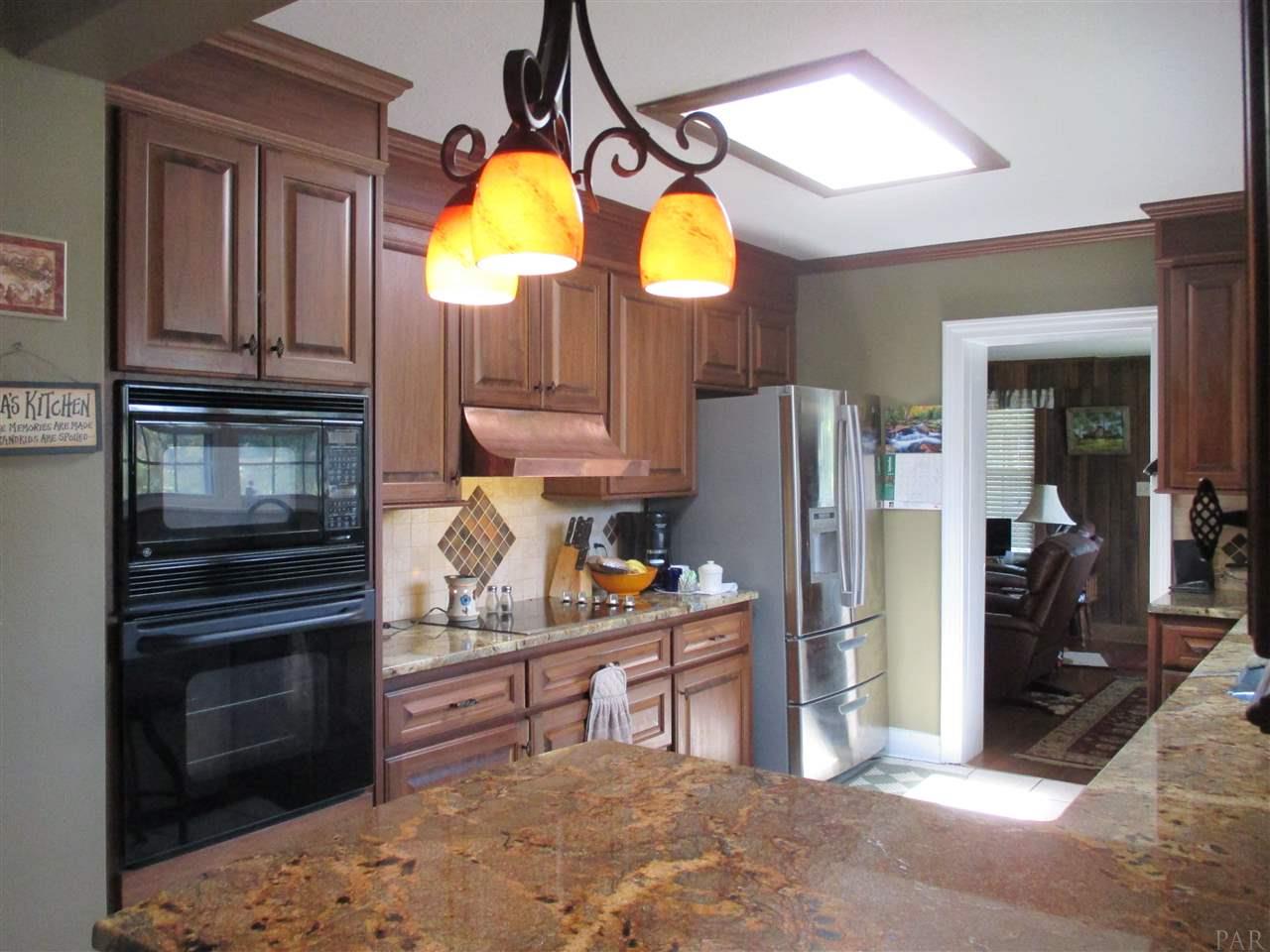 6768 Berryhill Road Milton, FL 32570 - Photo 7 of 34 Gallery Image 7