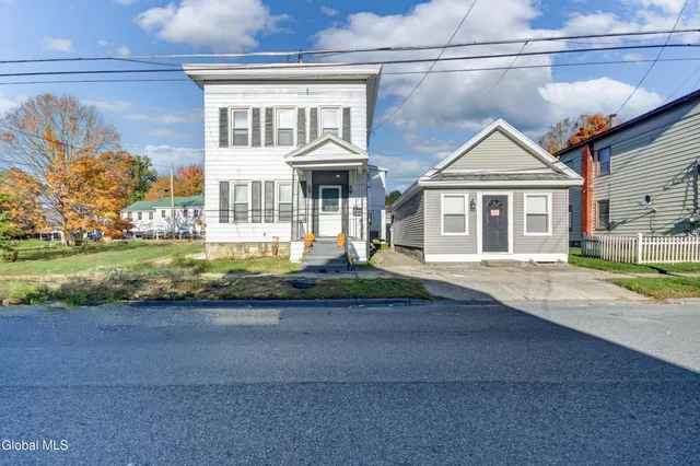 $224,900 | 39 Cayadutta Street, Johnstown, NY 12095