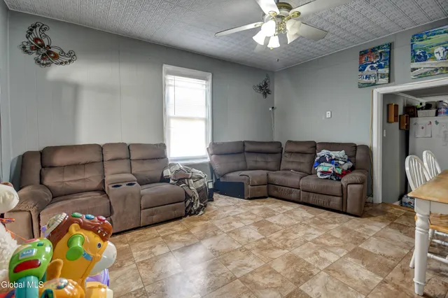 $224,900 | 39 Cayadutta Street, Johnstown, NY 12095