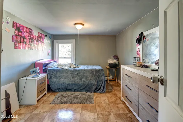 $224,900 | 39 Cayadutta Street, Johnstown, NY 12095