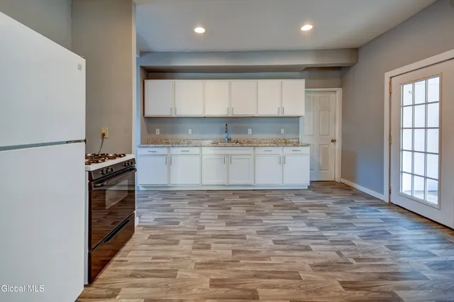 $224,900 | 39 Cayadutta Street, Johnstown, NY 12095