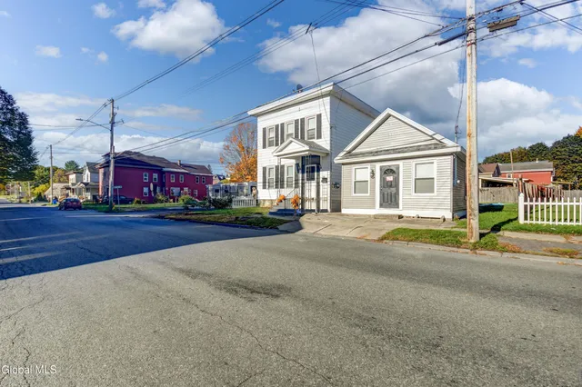 $224,900 | 39 Cayadutta Street, Johnstown, NY 12095