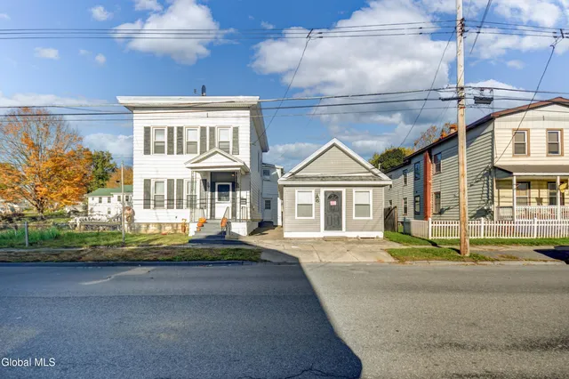 $224,900 | 39 Cayadutta Street, Johnstown, NY 12095