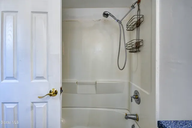 $224,900 | 39 Cayadutta Street, Johnstown, NY 12095