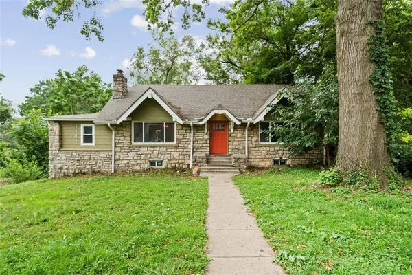 $270,000 | 1141 East 75th Terrace, Kansas City, MO 64131