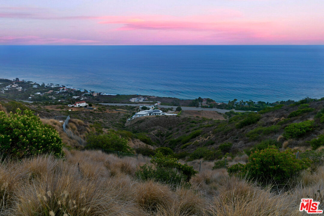 4140 Encinal Canyon Road Malibu, CA 90265 - Photo 20 of 31