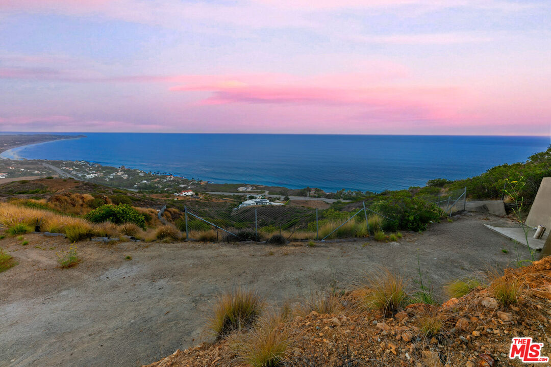 4140 Encinal Canyon Road Malibu, CA 90265 - Photo 22 of 31