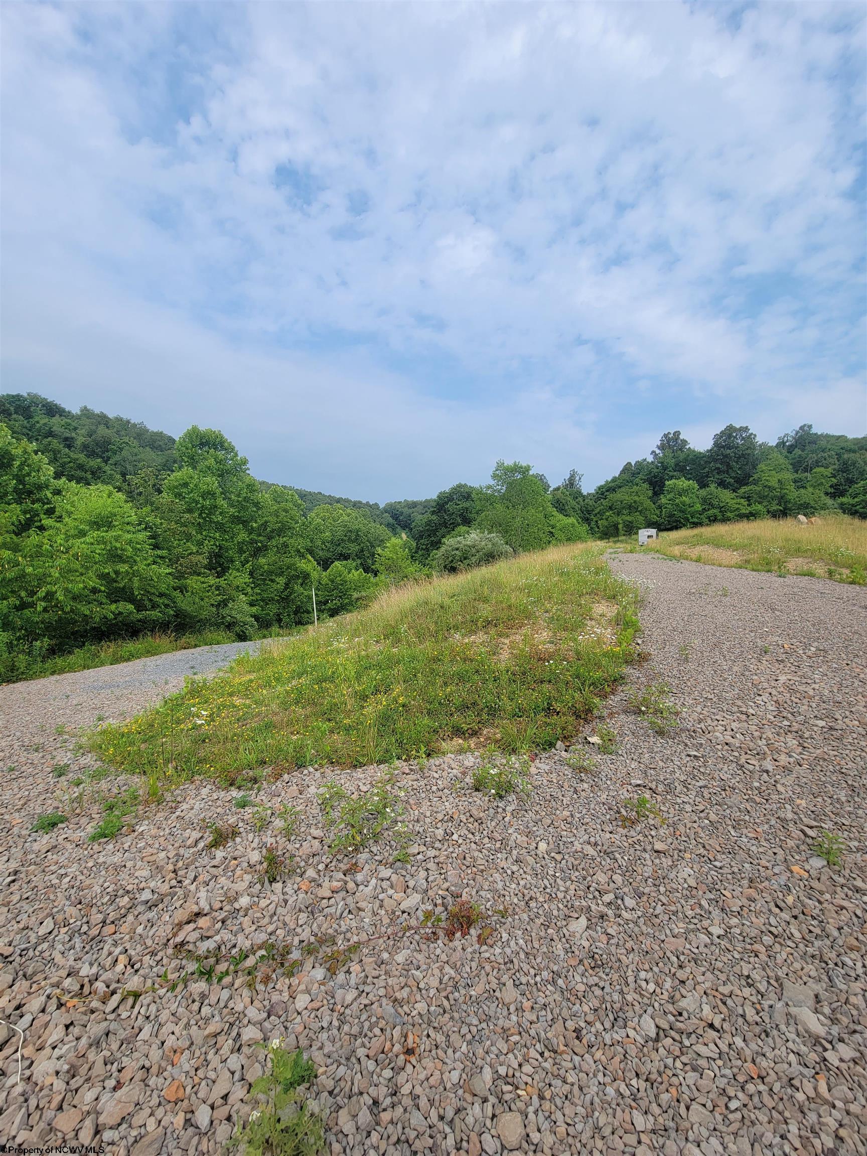 2756 River Road Morgantown, WV 26501 - Photo 4 of 16 Gallery Image 4