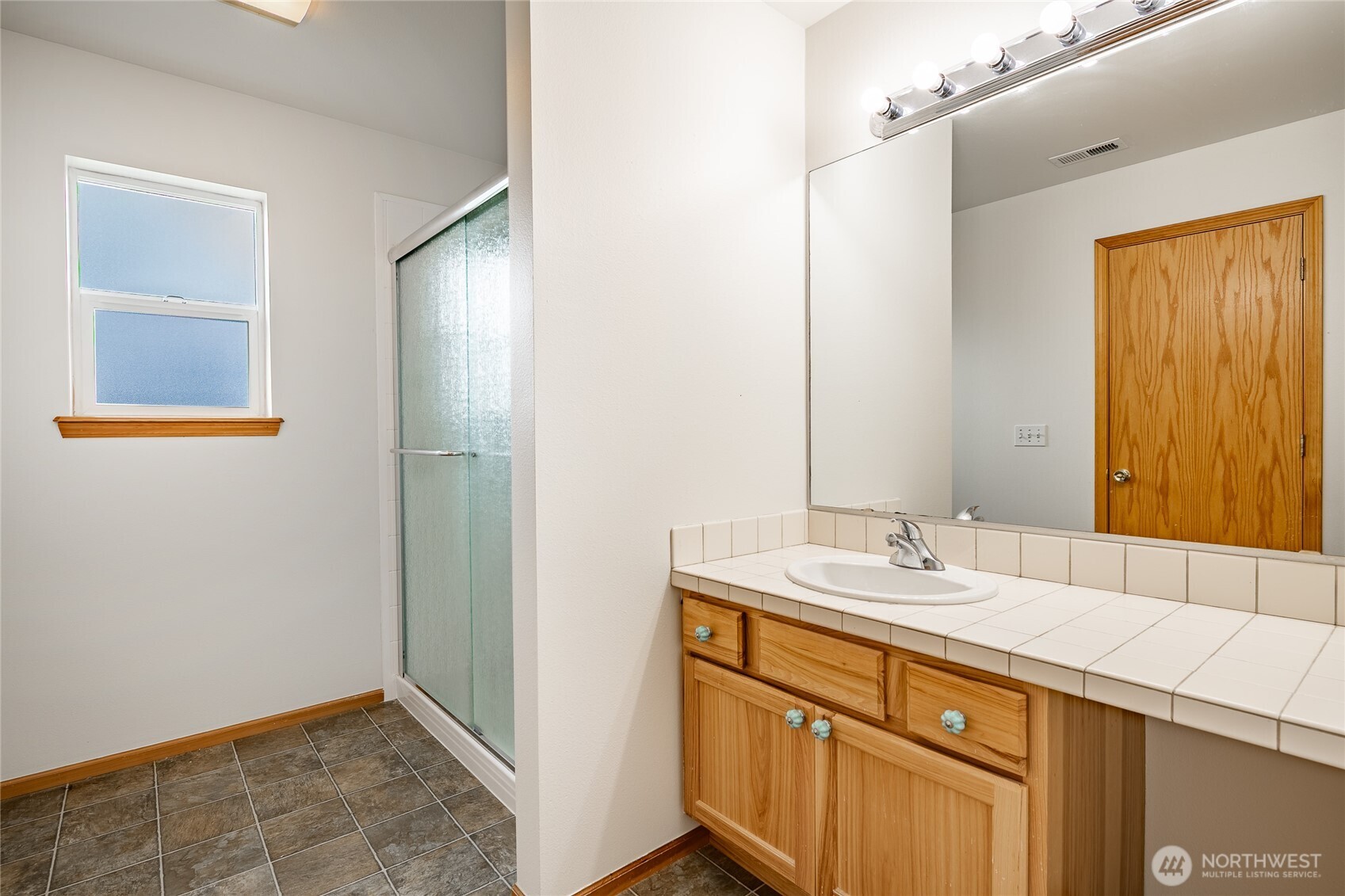 8867 Vinup Road Lynden, WA 98264 - Photo 18 of 40 Gallery Image 18