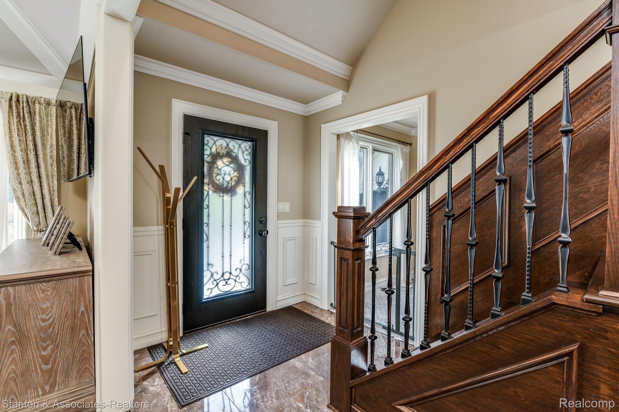 4558 Clifford Road Brighton, MI 48116 - Photo 14 of 30 front foyer