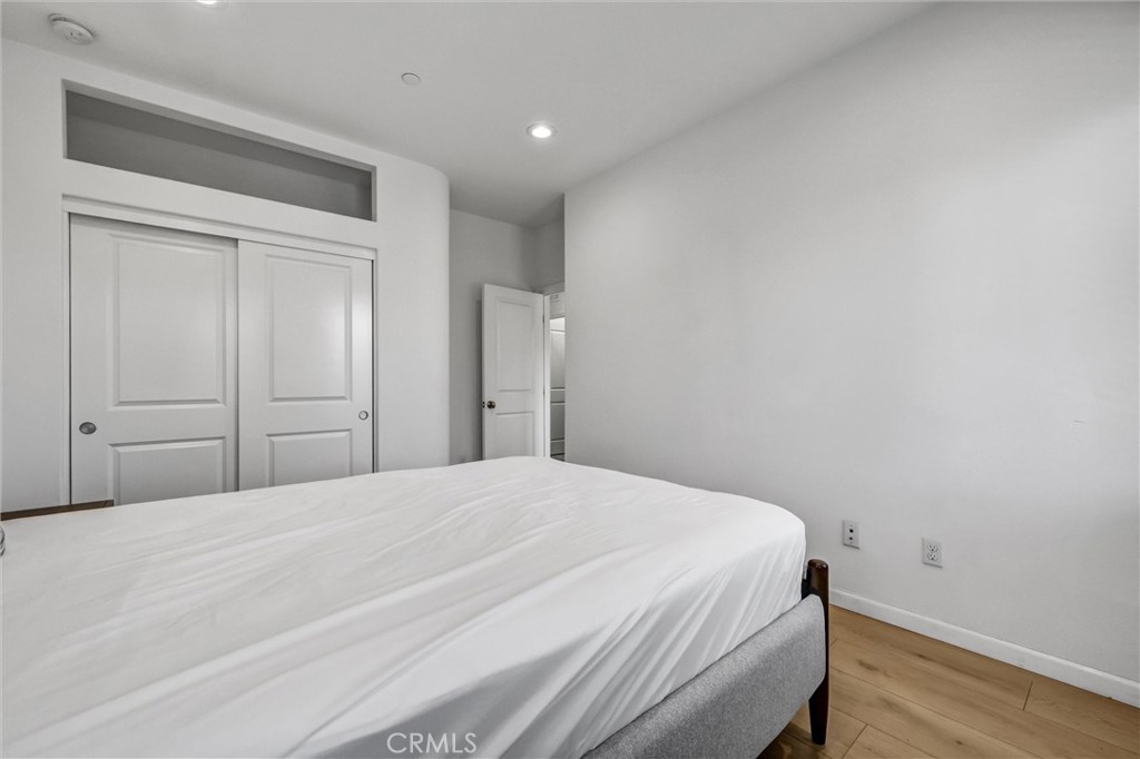 121 Rodeo Irvine, CA 92602 - Photo 25 of 30