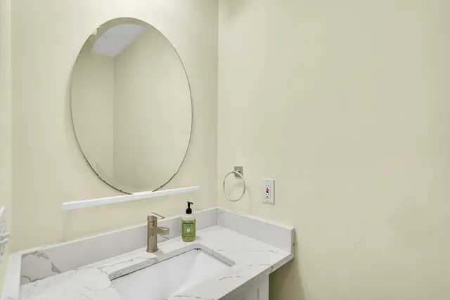 $835,000 | 5 Samantha Way, Unit 5, Acton, MA 01720