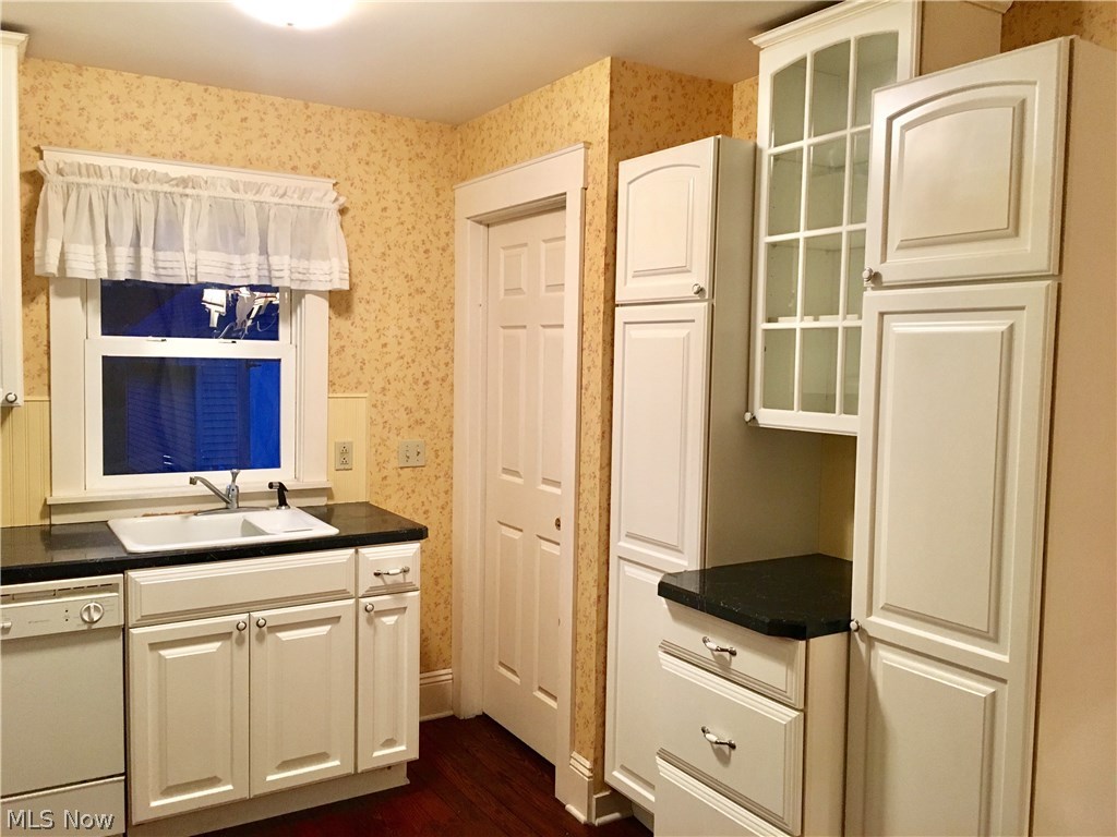4468 New Road Youngstown, OH 44515 - Photo 2 of 27 Gallery Image 2