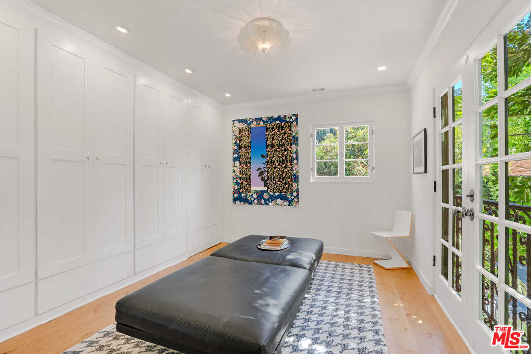1643 Queens Road Los Angeles, CA 90069 - Photo 21 of 38 Gallery Image 21