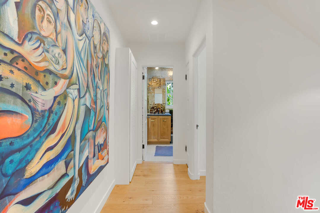 1643 Queens Road Los Angeles, CA 90069 - Photo 22 of 38 Gallery Image 22