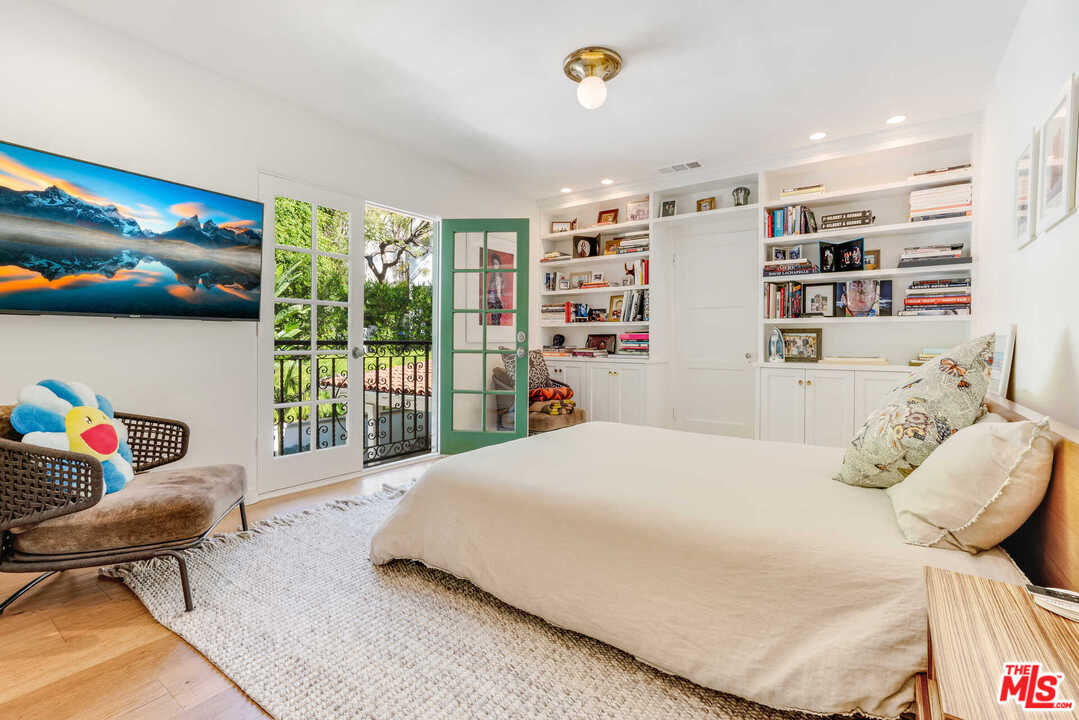 1643 Queens Road Los Angeles, CA 90069 - Photo 24 of 38 Gallery Image 24