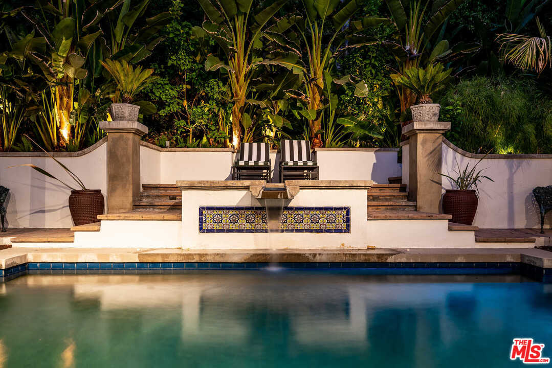 1643 Queens Road Los Angeles, CA 90069 - Photo 35 of 38 Gallery Image 35