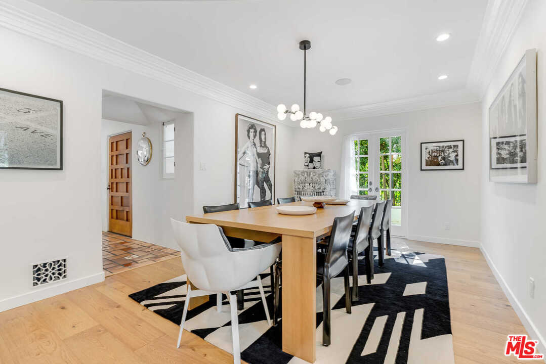 1643 Queens Road Los Angeles, CA 90069 - Photo 7 of 38 Gallery Image 7