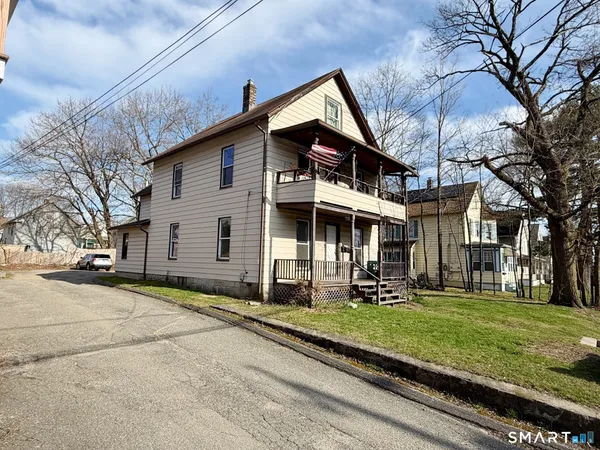 $1,450 | 690 Main Street, Unit 1, Torrington, CT 06790