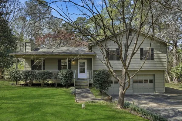 $2,100 | 6040 Austin Drive Southwest, Mableton, GA 30126