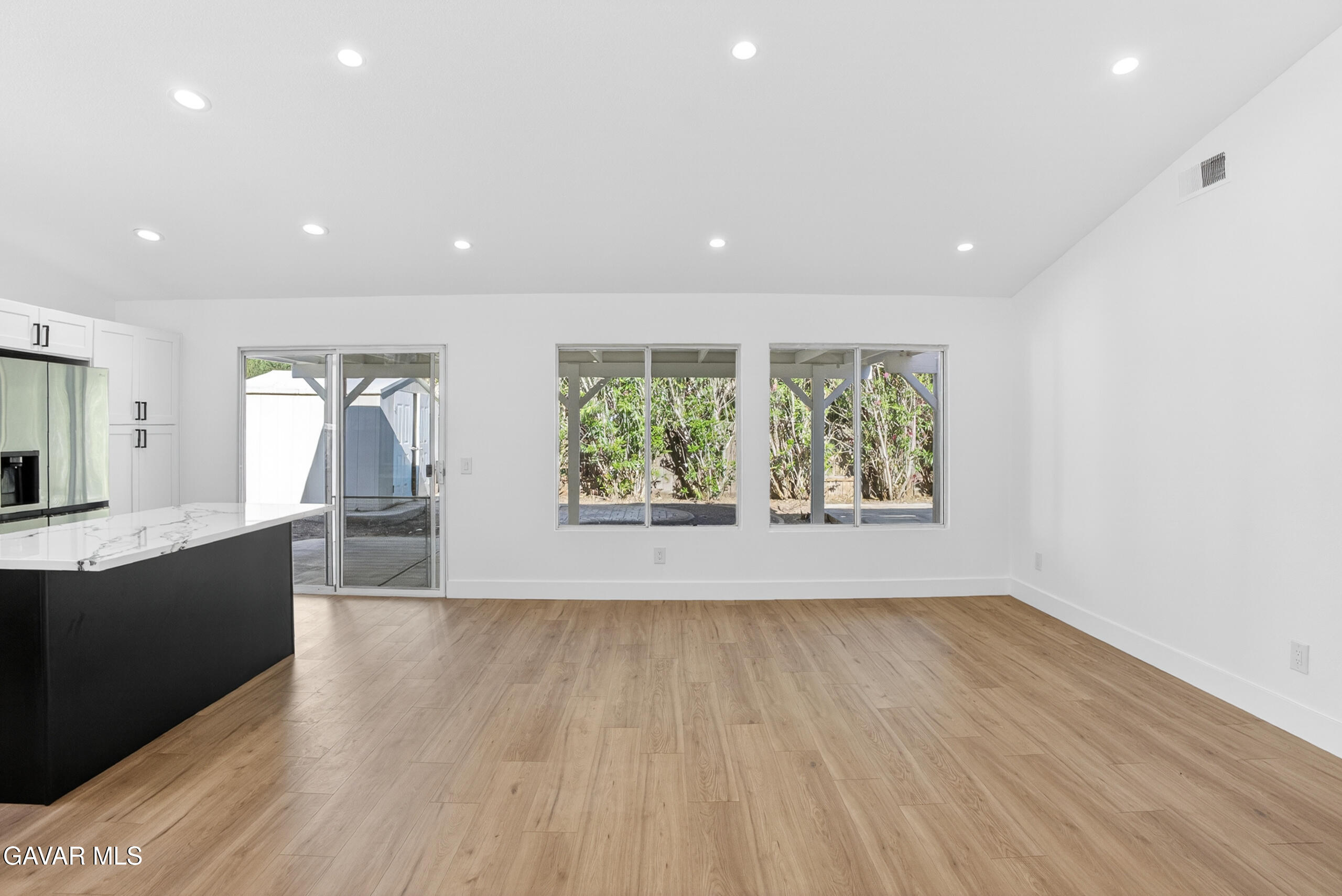 44746 Ranchwood Avenue Lancaster, CA 93536 - Photo 12 of 27 DSC_9967