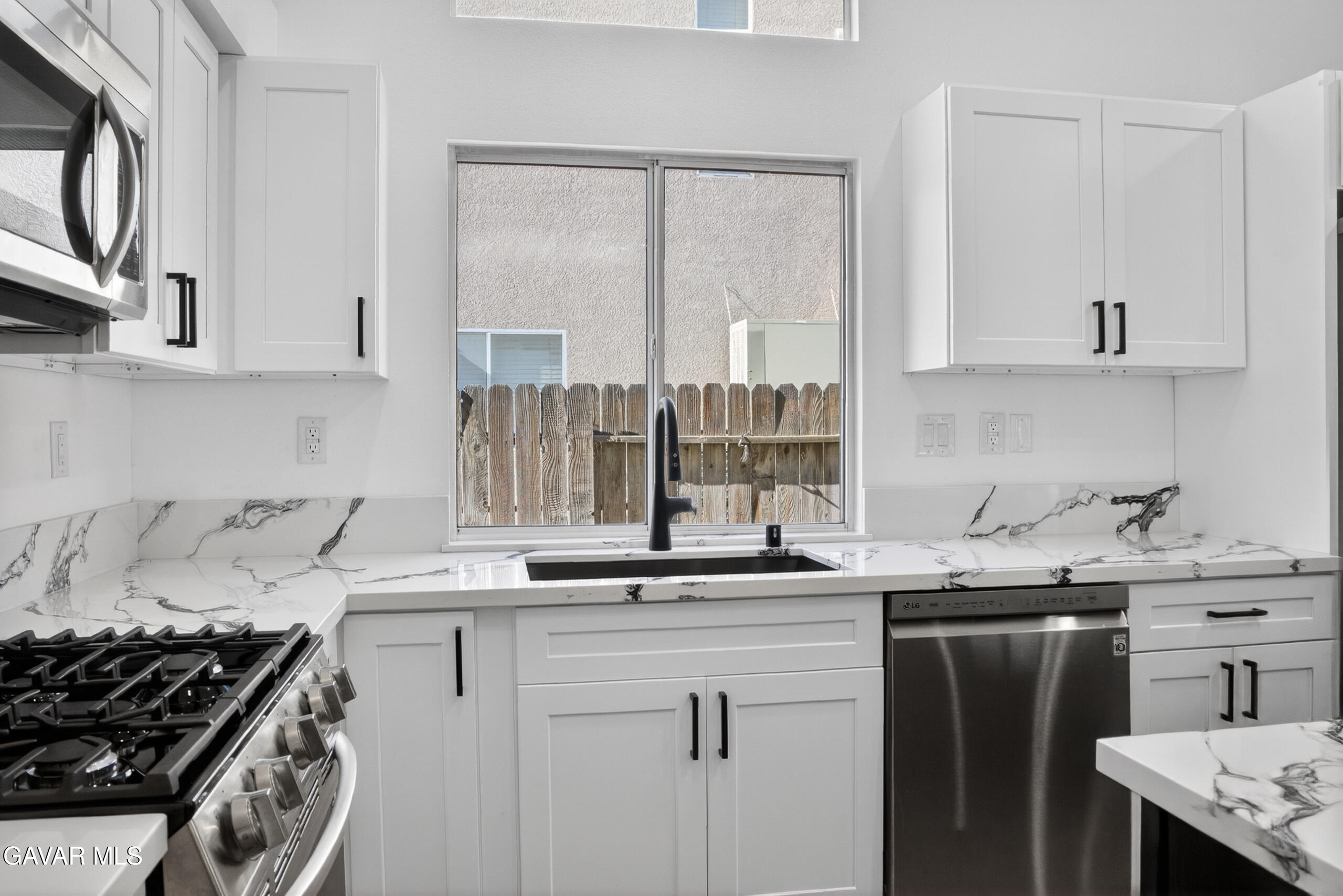 44746 Ranchwood Avenue Lancaster, CA 93536 - Photo 24 of 27 DSC_9985