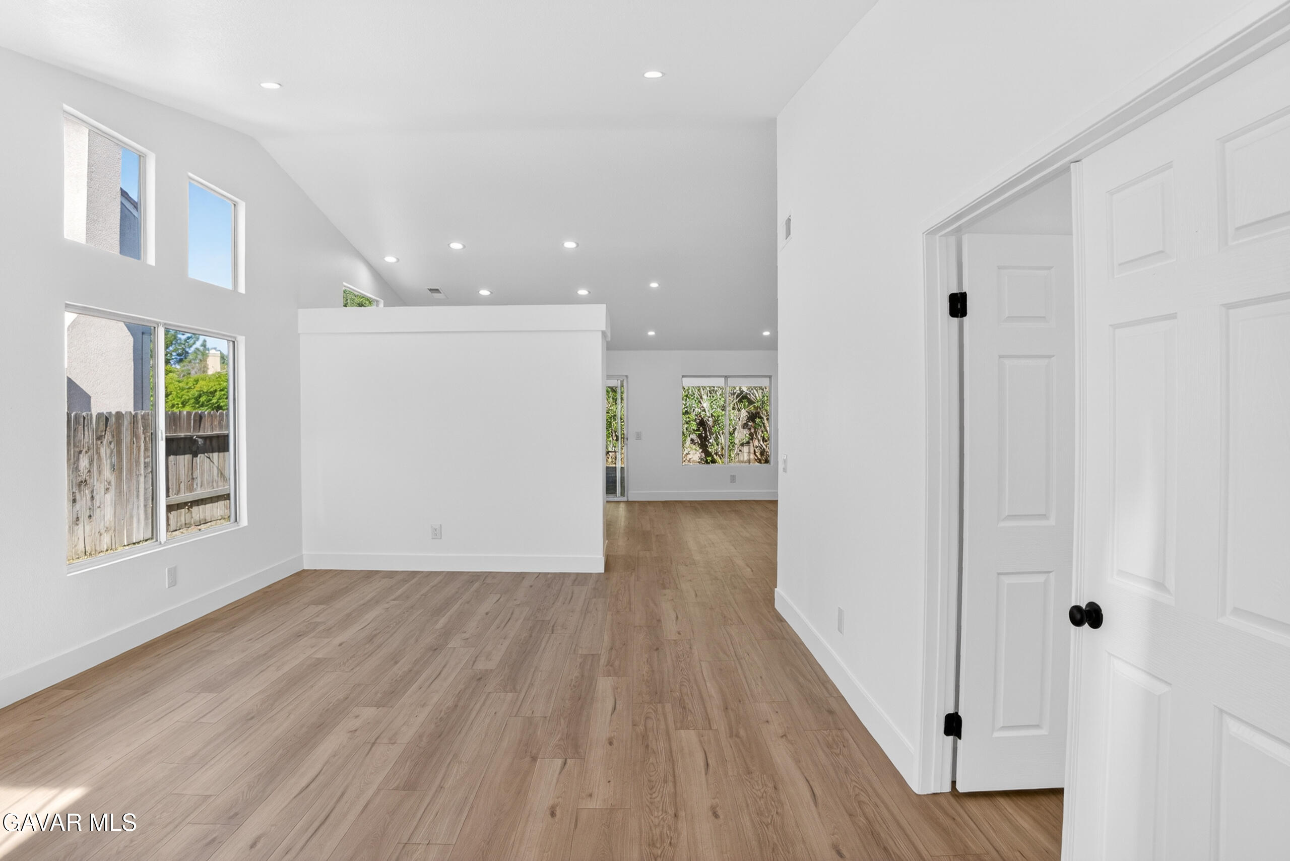 44746 Ranchwood Avenue Lancaster, CA 93536 - Photo 9 of 27 DSC_9939