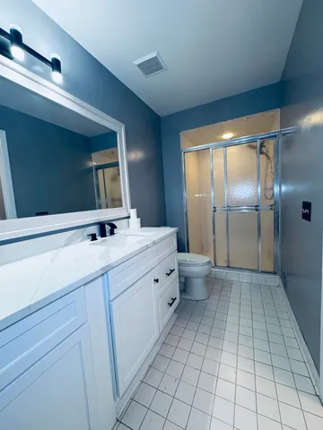 $2,050 | 6660 Maple Lakes Drive, West Bloomfield, MI 48322