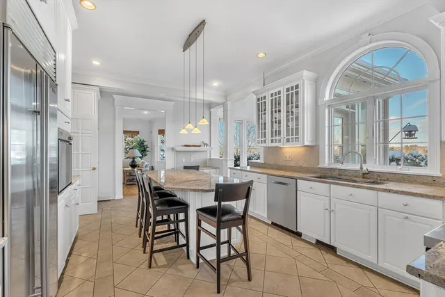 $2,590,000 | 1 Clock Tower Drive, Wellesley, MA 02481