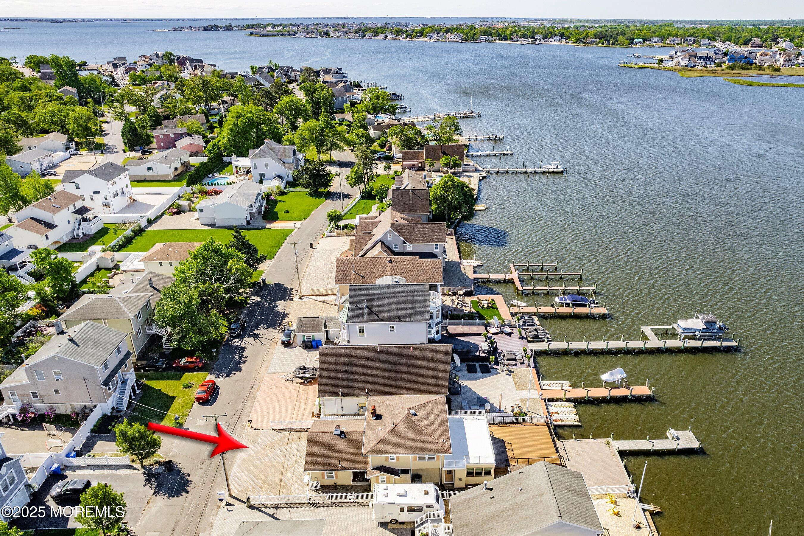 106 Seagoin Road Brick, NJ 08723 - Photo 29 of 53 47-Right Aerial with arrow