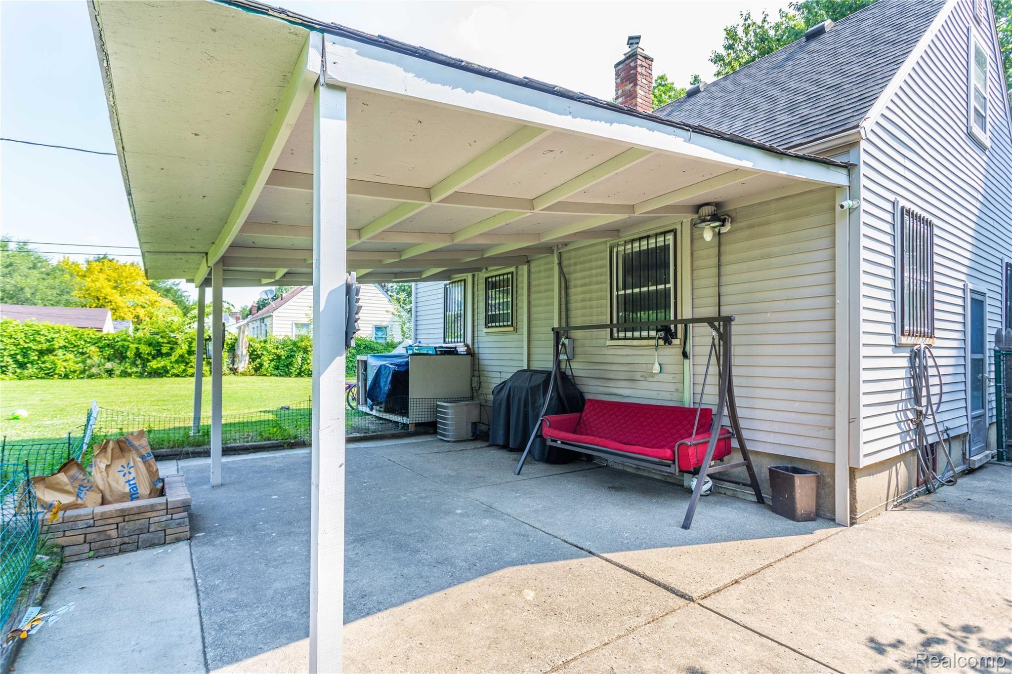 6417 Rutland Street Detroit, MI 48228 - Photo 6 of 29 19.jpg