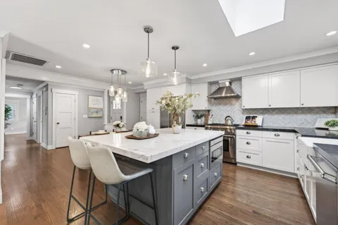 $1,685,000 | 10 Wayne Court, Redwood City, CA 94063